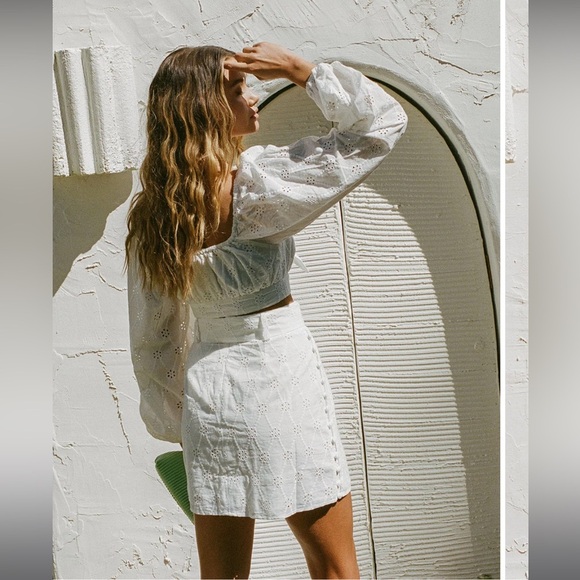 SABO NWT White Eyelet Puff Sleeve Top - Picture 3 of 14